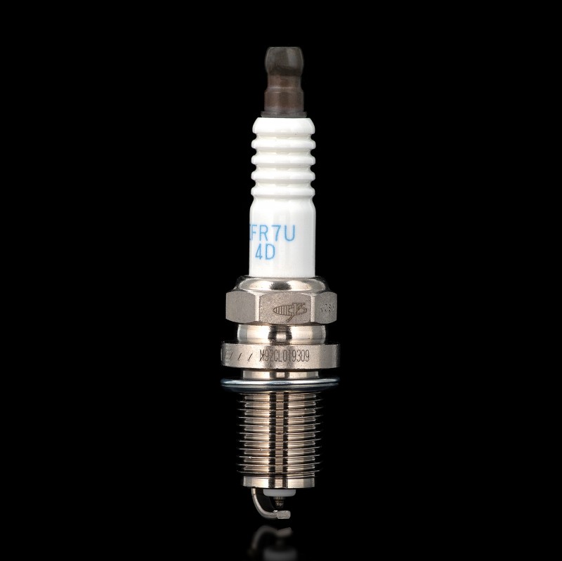 Свеча зажигания NGK IFR7U 4D  