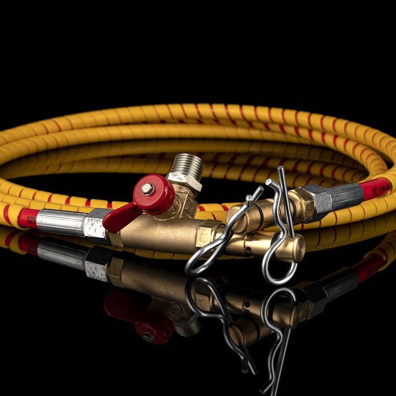 Шланг заправочный Transfer Oil, штуцера стандарт ГОСТ, со сбросным клапаном 3,6 м.  