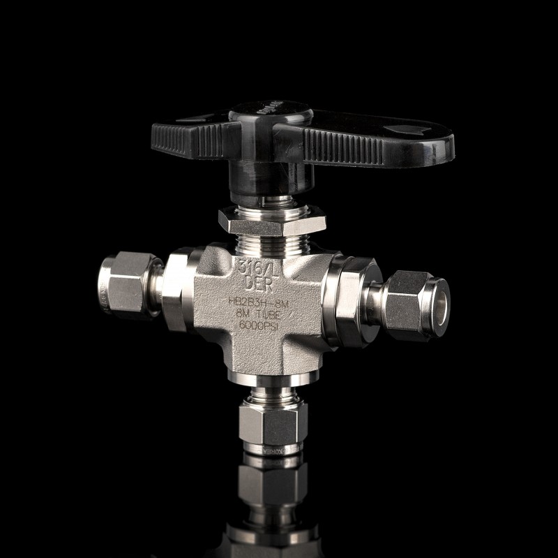 Шаровой кран 102й серии SS316, трехходовой NPT 1/2" внутр. - NPT 1/2" внутр., 414 Бар, VHB3-B3-F-8N