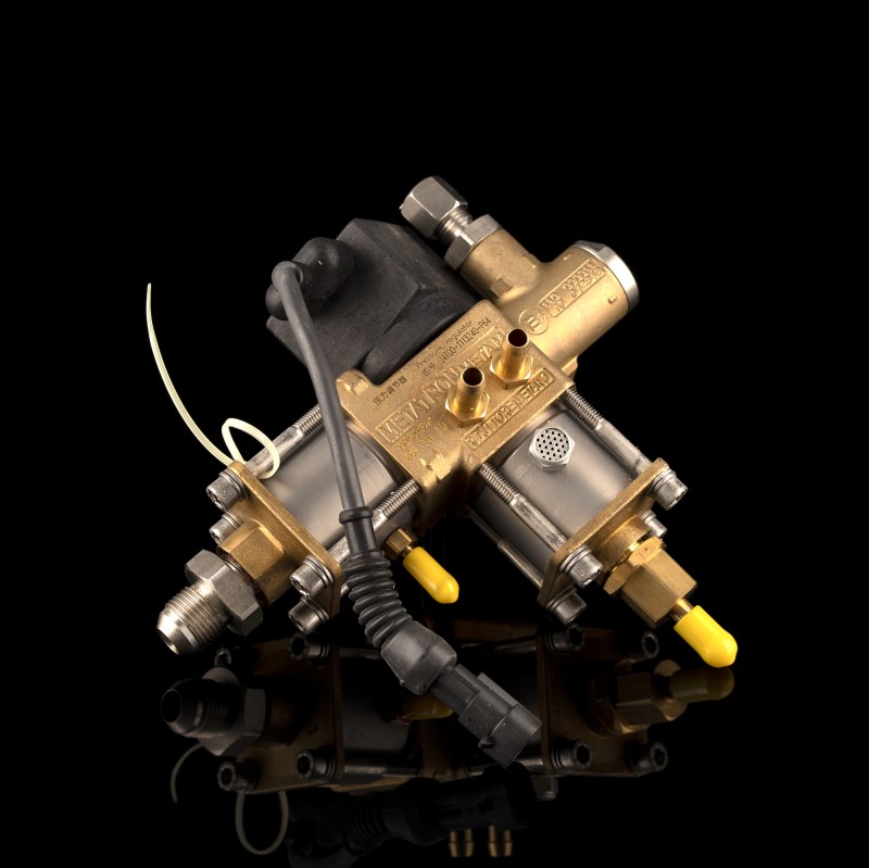 Редуктор газовый высокого давления J4T00-1113240-P64